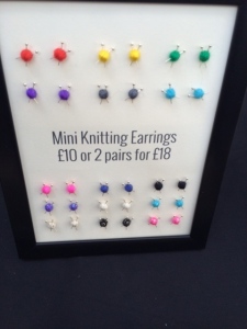 earrings by maxsworld on www.knittinginfrance.com